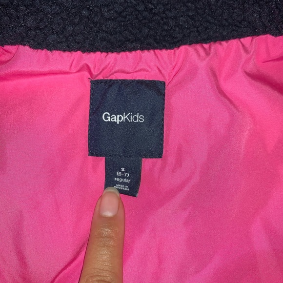 Vest - Picture 3 of 4